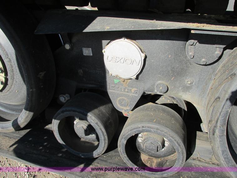 image for item F4833 2009 Lexion 575R RWA combine