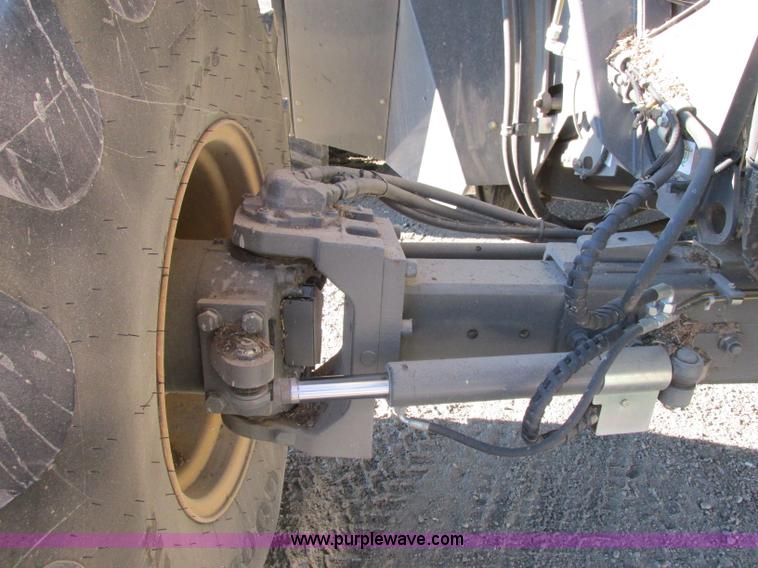 image for item F4833 2009 Lexion 575R RWA combine