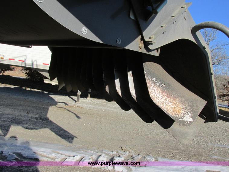 image for item F4833 2009 Lexion 575R RWA combine