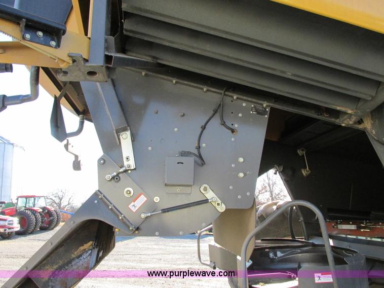 image for item F4833 2009 Lexion 575R RWA combine