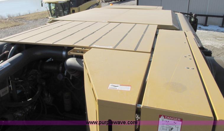 image for item F4833 2009 Lexion 575R RWA combine