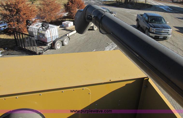 image for item F4833 2009 Lexion 575R RWA combine