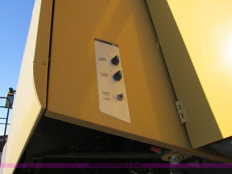 image for item F4833 2009 Lexion 575R RWA combine