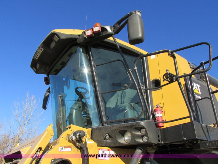 image for item F4833 2009 Lexion 575R RWA combine