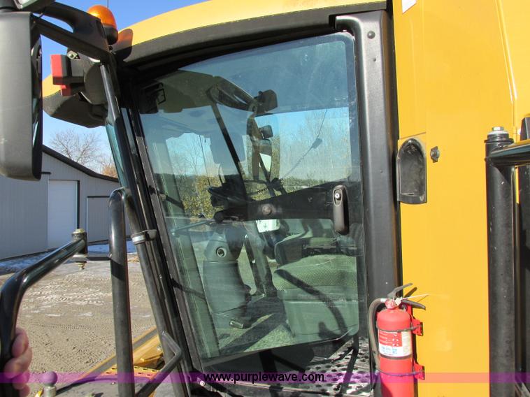 image for item F4833 2009 Lexion 575R RWA combine