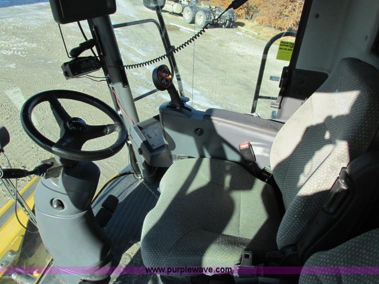 image for item F4833 2009 Lexion 575R RWA combine