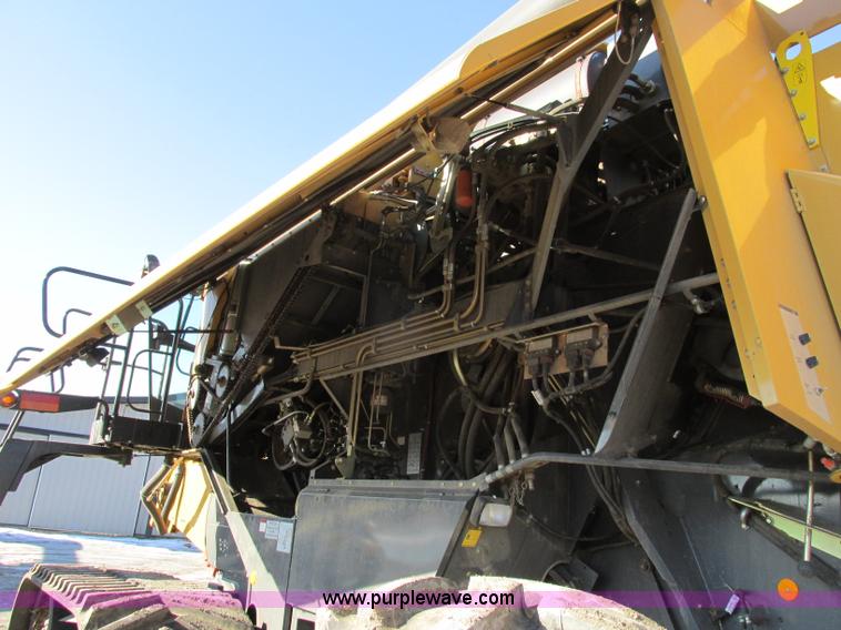 image for item F4833 2009 Lexion 575R RWA combine