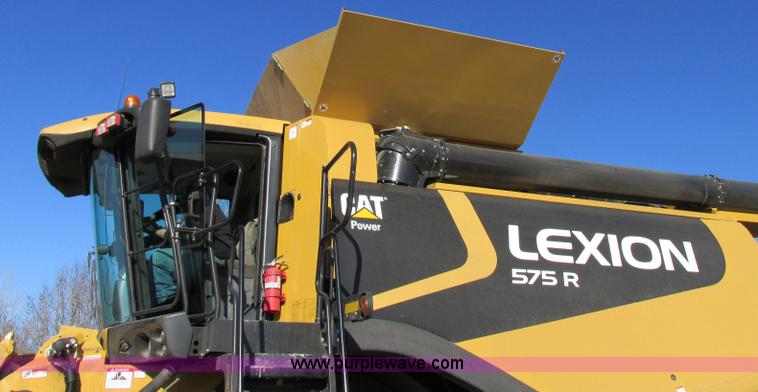 image for item F4833 2009 Lexion 575R RWA combine