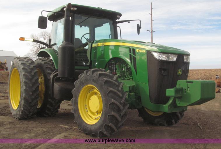 image for item F7228 2011 John Deere 8260R MFWD tractor