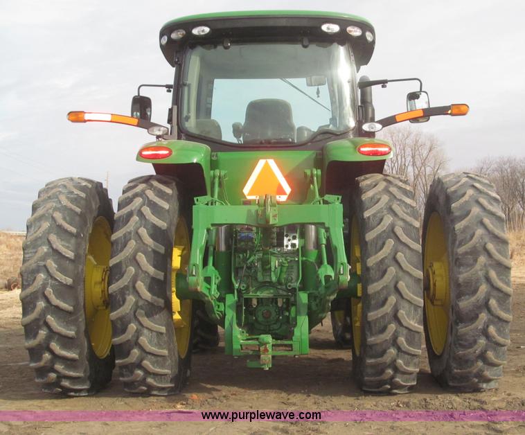 image for item F7228 2011 John Deere 8260R MFWD tractor