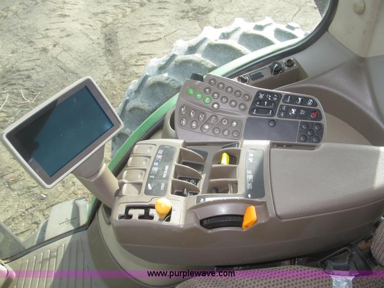 image for item F7228 2011 John Deere 8260R MFWD tractor