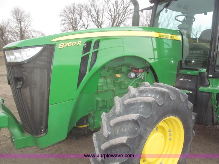 image for item F7228 2011 John Deere 8260R MFWD tractor