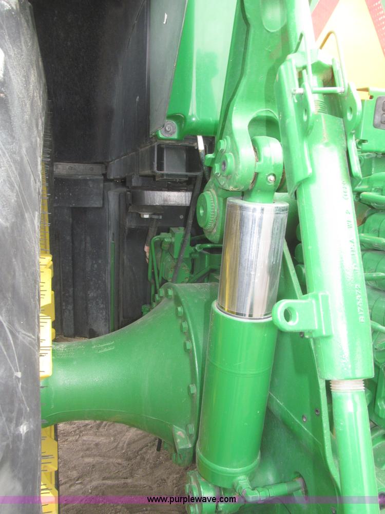 image for item F7228 2011 John Deere 8260R MFWD tractor