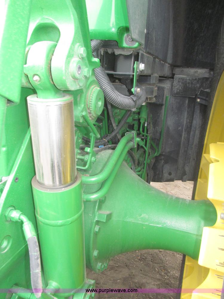 image for item F7228 2011 John Deere 8260R MFWD tractor
