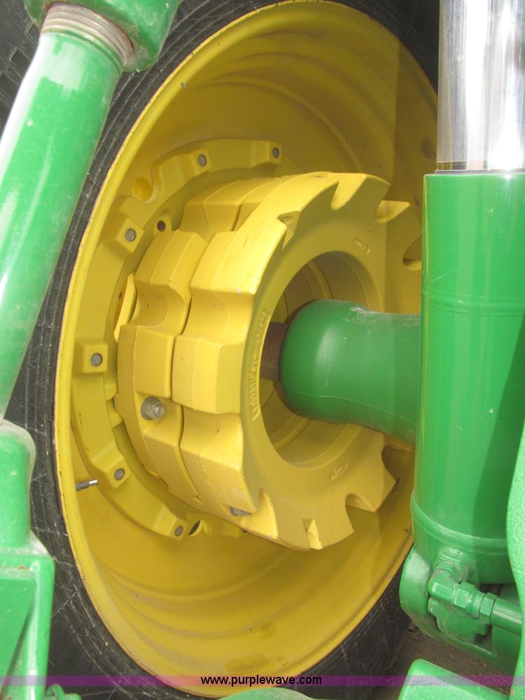 image for item F7228 2011 John Deere 8260R MFWD tractor