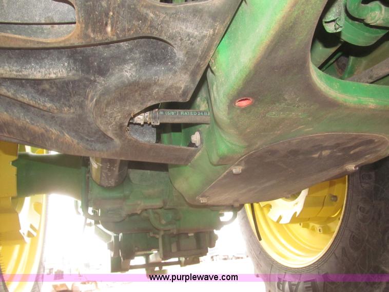 image for item F7228 2011 John Deere 8260R MFWD tractor