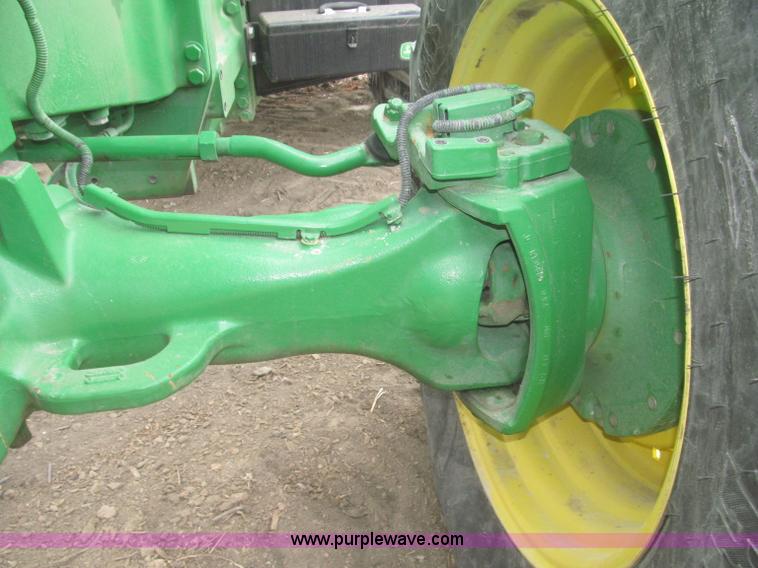 image for item F7228 2011 John Deere 8260R MFWD tractor