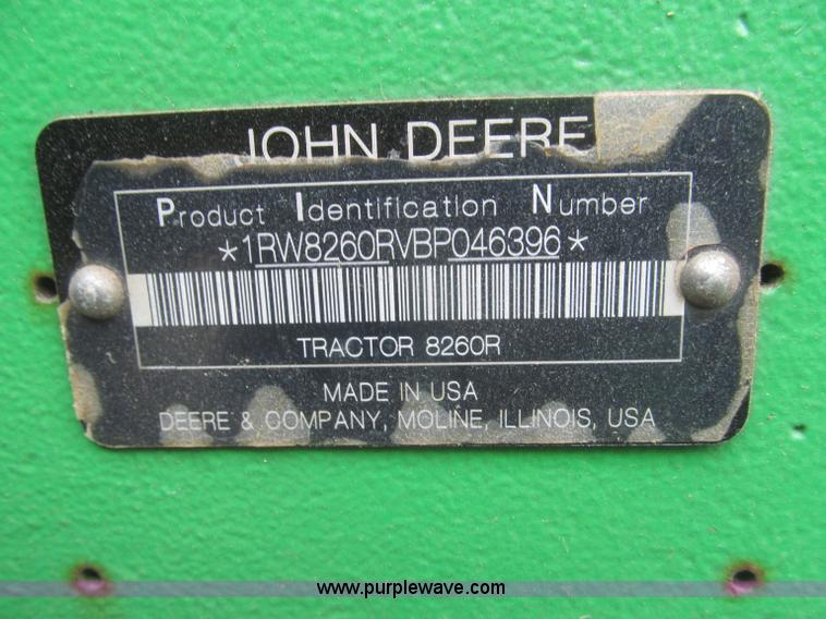 image for item F7228 2011 John Deere 8260R MFWD tractor