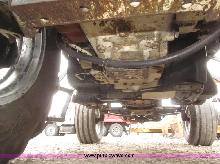 image for item F7229 1994 Case IH 4210 utility tractor