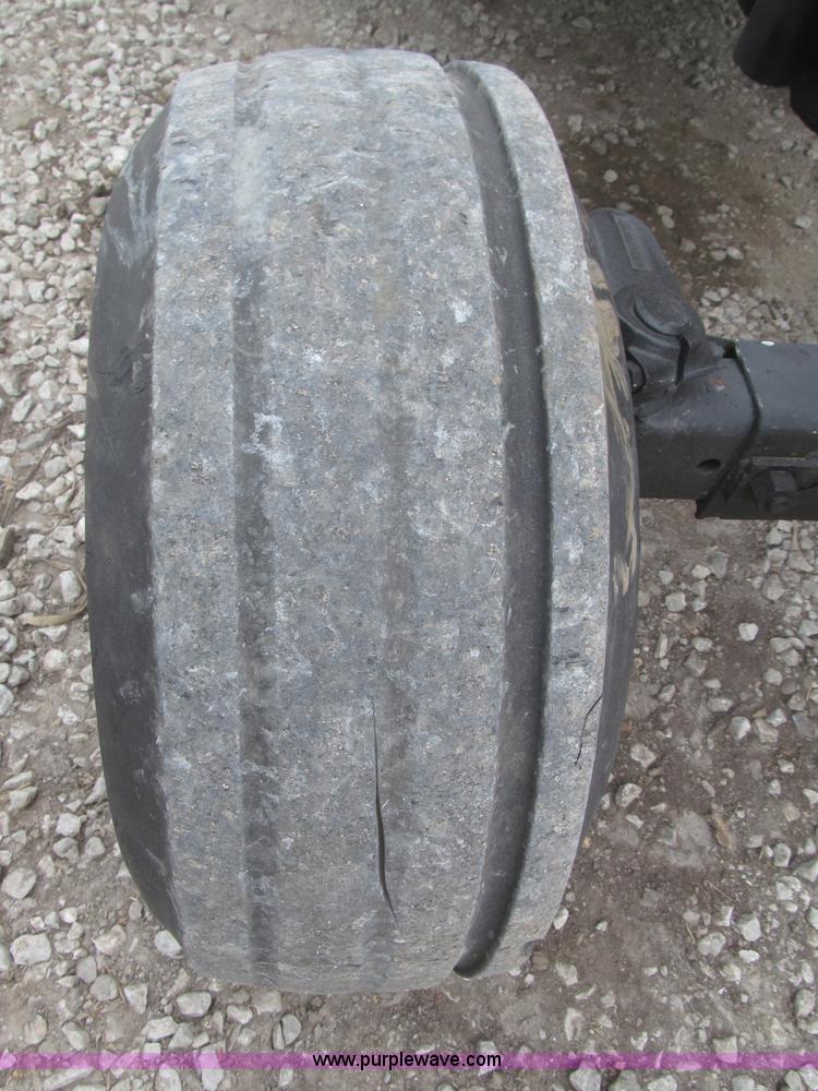 image for item F7229 1994 Case IH 4210 utility tractor