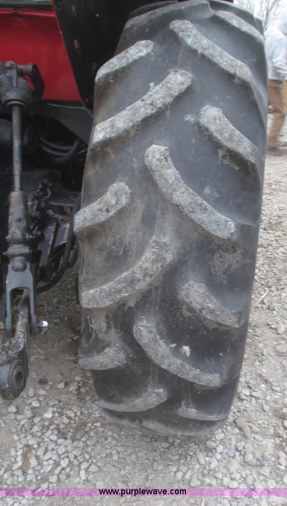 image for item F7229 1994 Case IH 4210 utility tractor