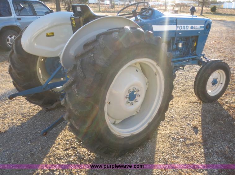 image for item F8070 1977 Ford 3600 tractor