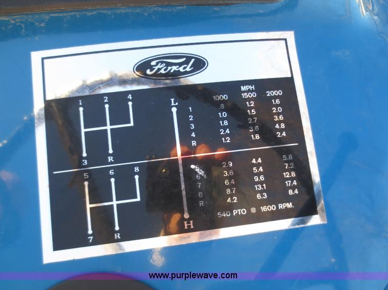 image for item F8070 1977 Ford 3600 tractor