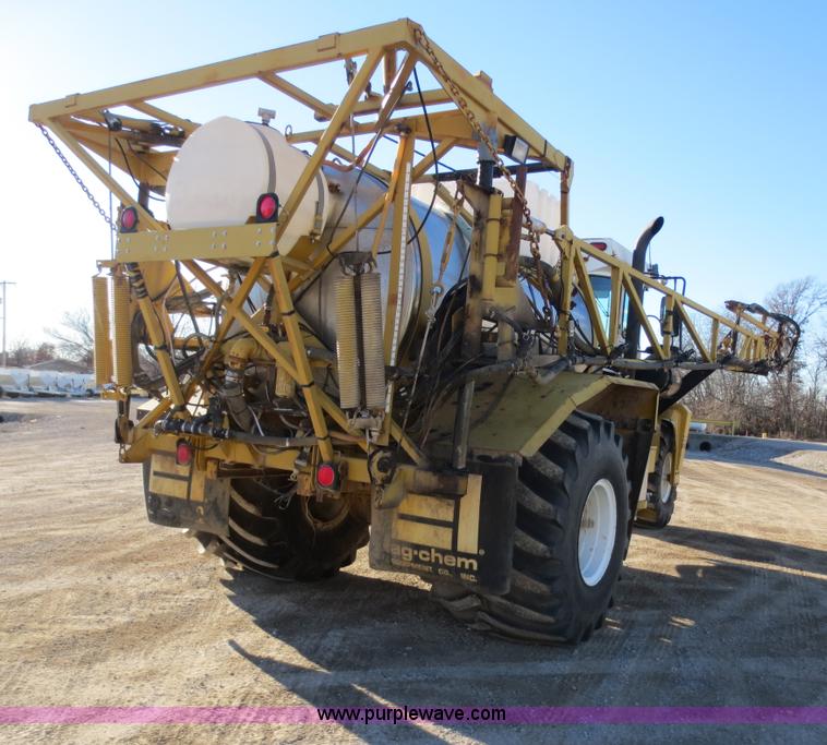 image for item F8119 1994 Ag-Chem TerraGator 1803 self-propelled sprayer