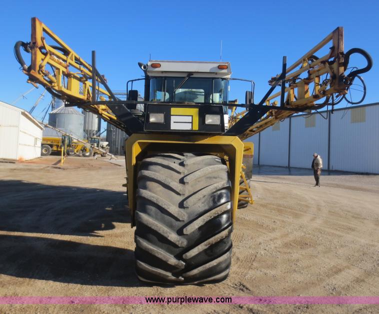 image for item F8119 1994 Ag-Chem TerraGator 1803 self-propelled sprayer