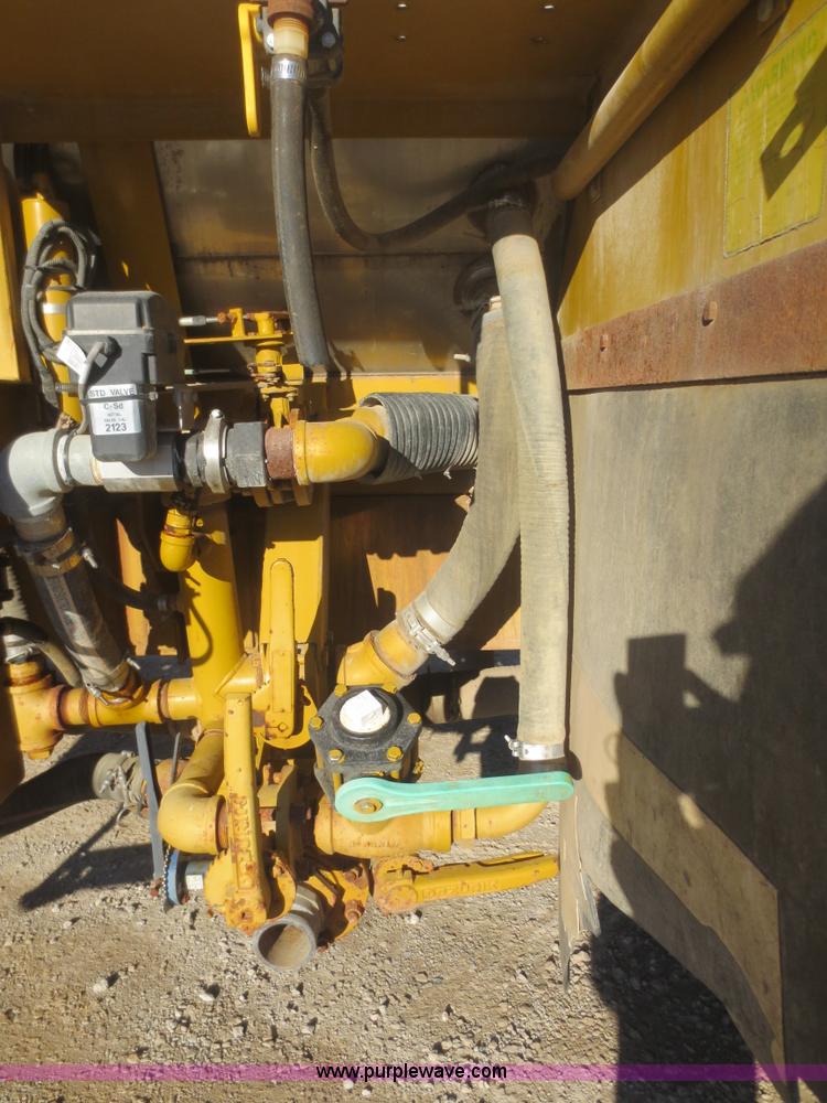 image for item F8119 1994 Ag-Chem TerraGator 1803 self-propelled sprayer