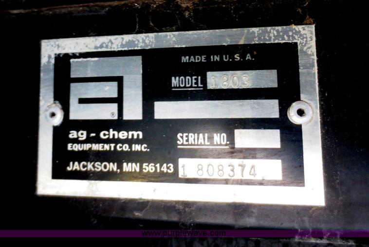 image for item F8119 1994 Ag-Chem TerraGator 1803 self-propelled sprayer