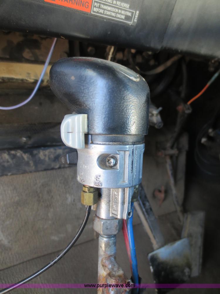 image for item F8119 1994 Ag-Chem TerraGator 1803 self-propelled sprayer