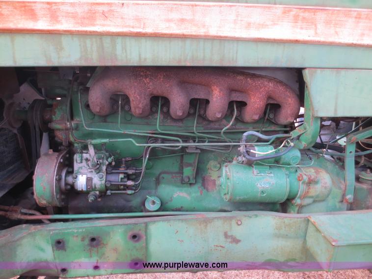 image for item F8132 1967 Oliver 1750 tractor