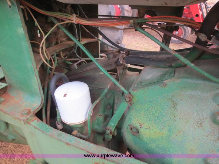 image for item F8132 1967 Oliver 1750 tractor