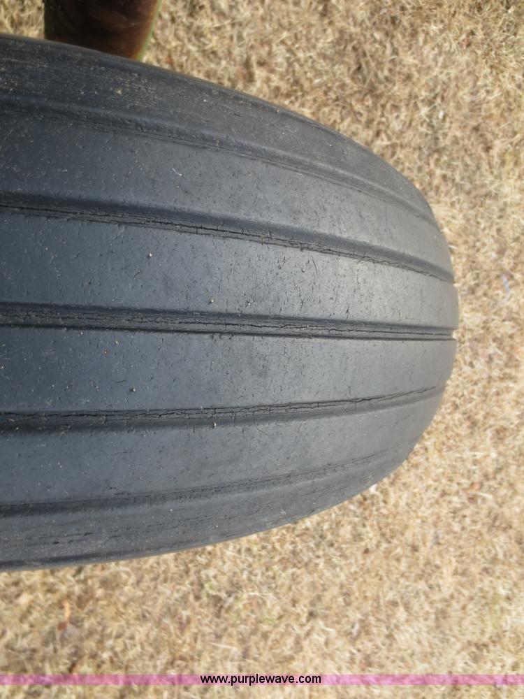 image for item F8132 1967 Oliver 1750 tractor