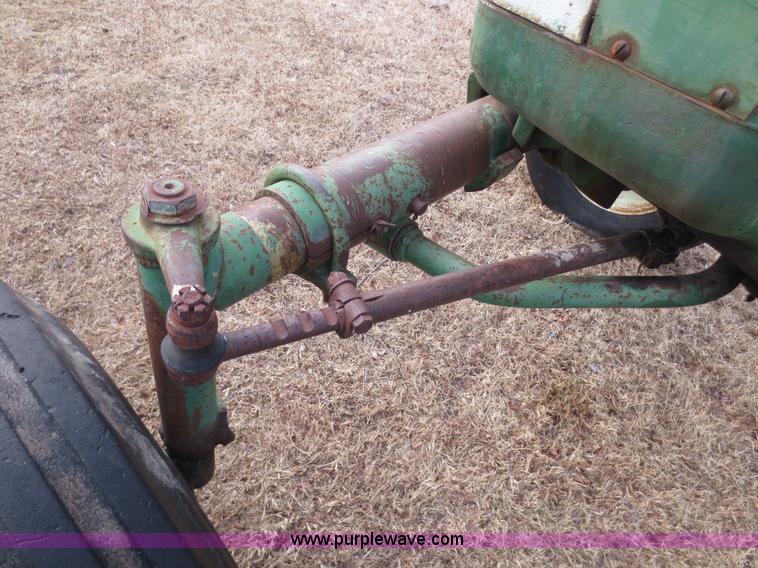 image for item F8132 1967 Oliver 1750 tractor