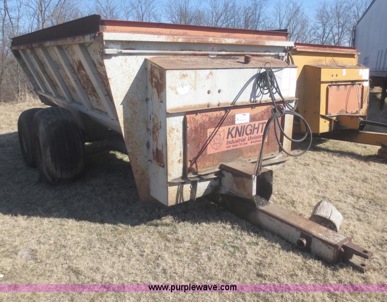 image for item F8143 Knight 8030 Pro Twin spreader