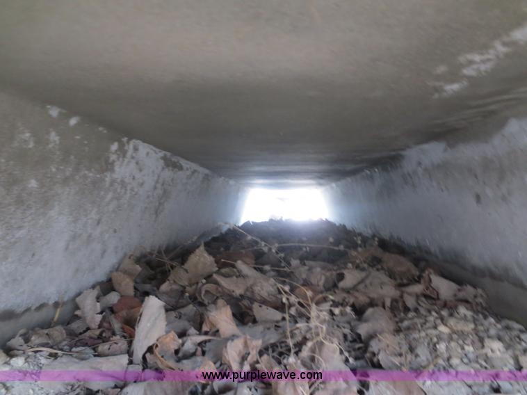 image for item F8153 (6) feed bunks