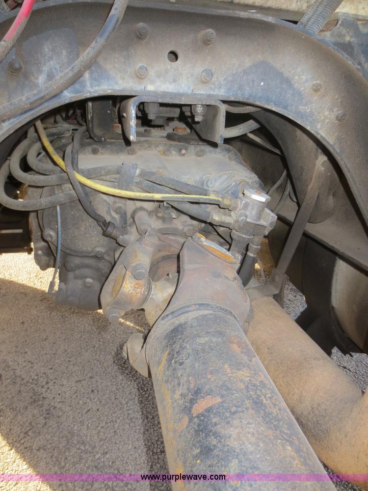 image for item F8159 1996 Ford Aeromax L9000 semi truck