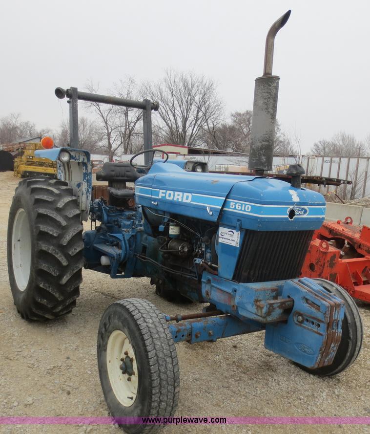 image for item F8164 1984 Ford 5610 tractor