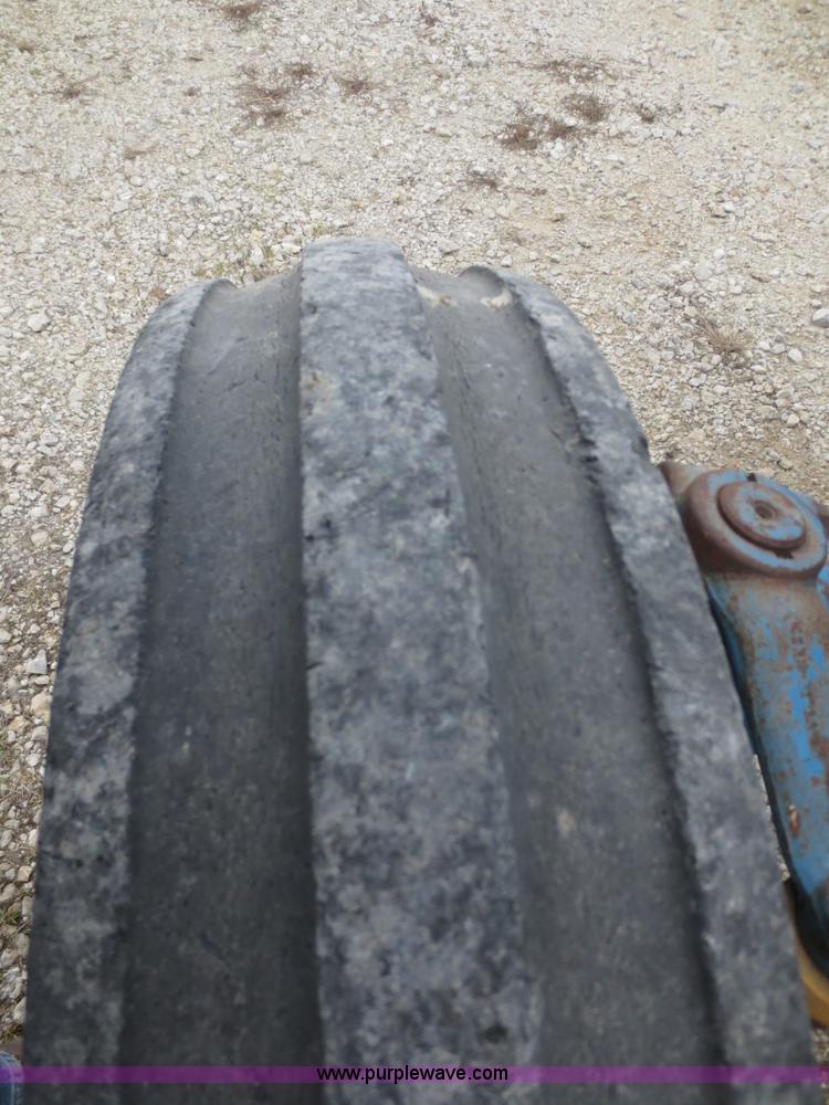 image for item F8164 1984 Ford 5610 tractor