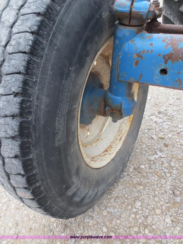 image for item F8164 1984 Ford 5610 tractor