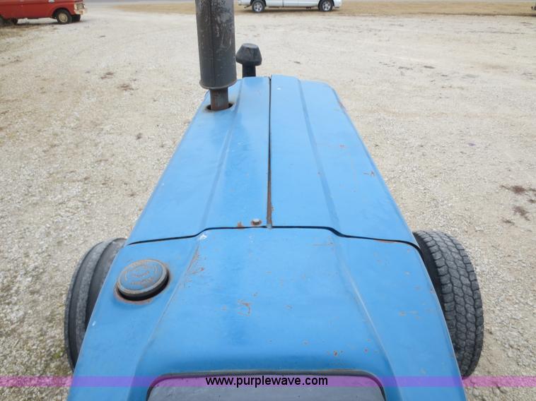 image for item F8164 1984 Ford 5610 tractor