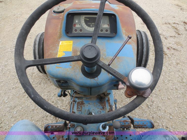 image for item F8165 1980 Ford 5600 tractor