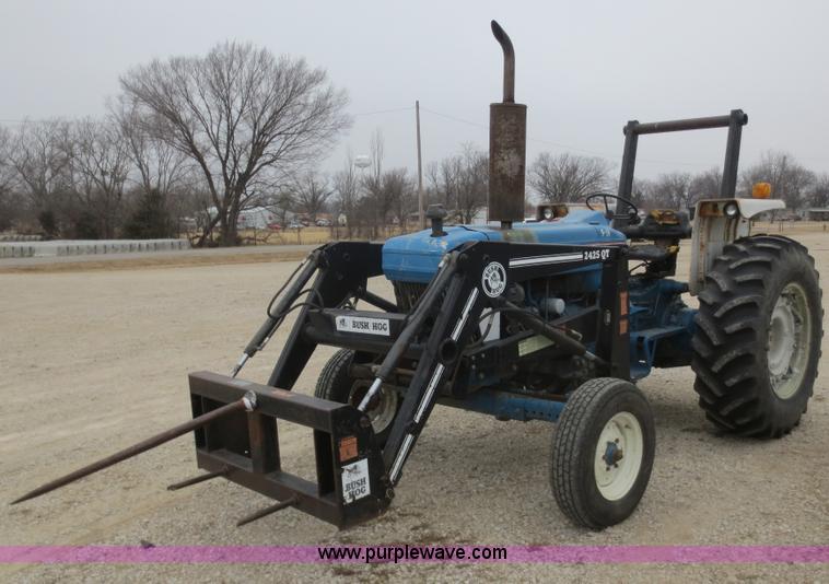 image for item F8166 Ford LA314C tractor