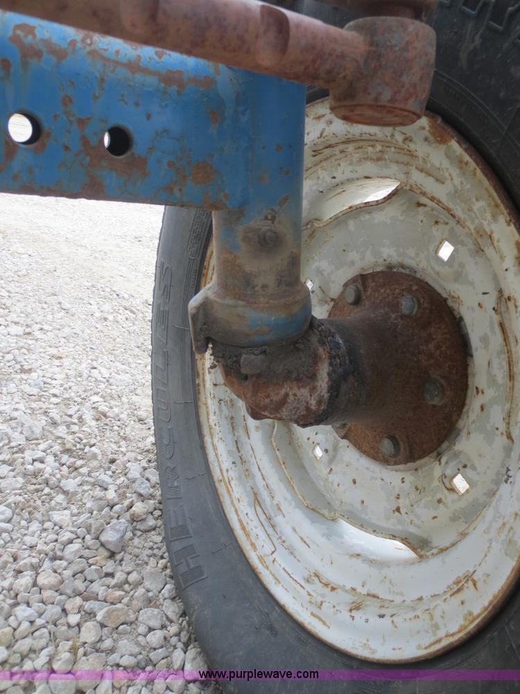 image for item F8166 Ford LA314C tractor