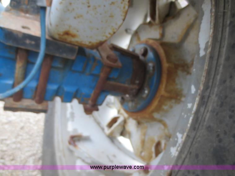 image for item F8166 Ford LA314C tractor