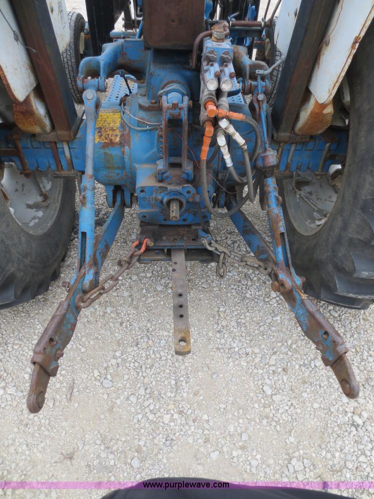 image for item F8166 Ford LA314C tractor