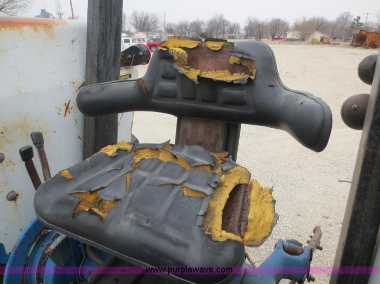 image for item F8166 Ford LA314C tractor