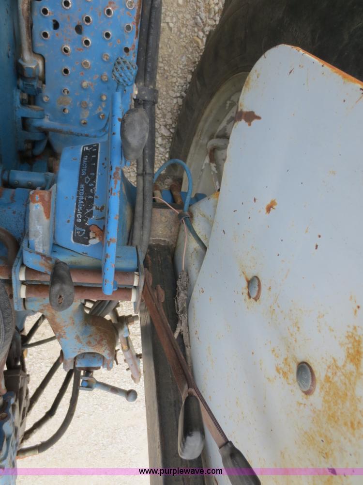 image for item F8166 Ford LA314C tractor